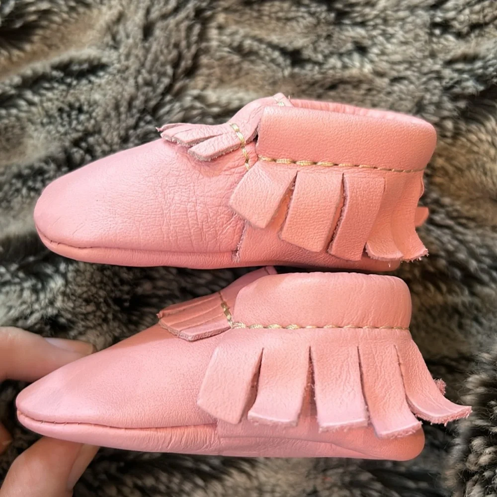 Like New Freshly Picked NB Infant Pink Moccasin sz 0 Premium Leather Made In USA